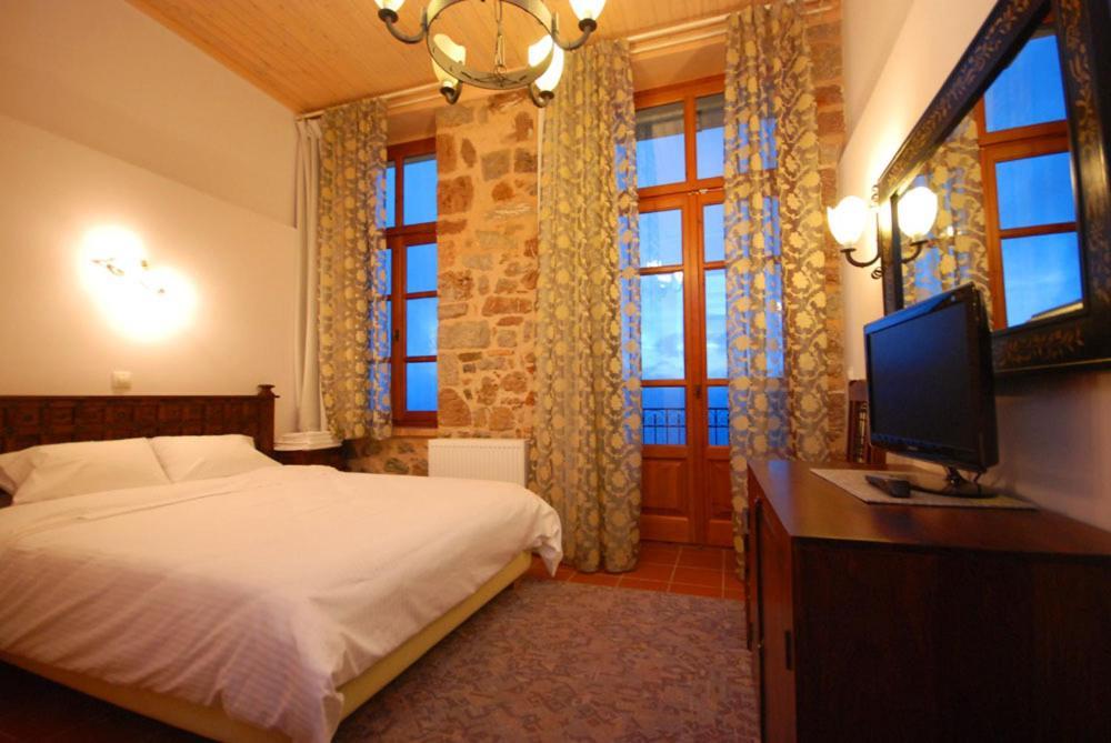 Hotel Parnassos أراخوفا المظهر الخارجي الصورة