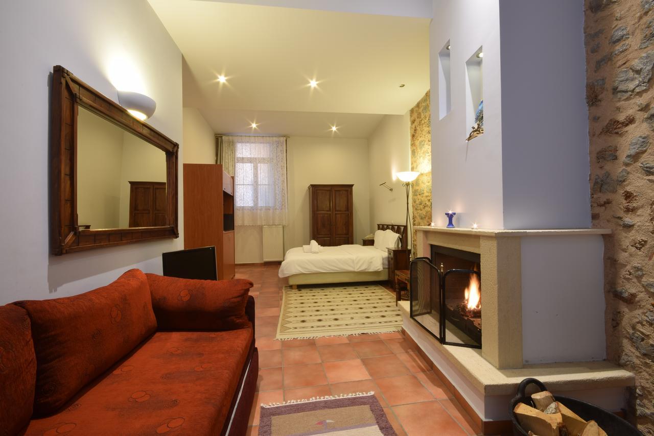 Hotel Parnassos أراخوفا المظهر الخارجي الصورة