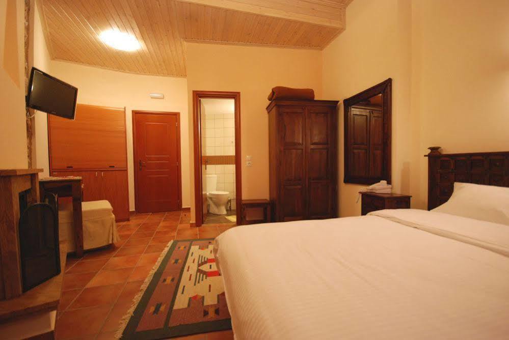 Hotel Parnassos أراخوفا المظهر الخارجي الصورة